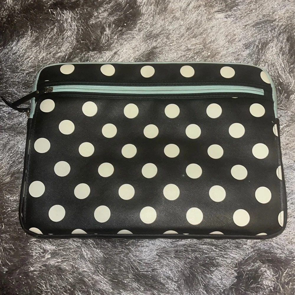 Laptop bag dots